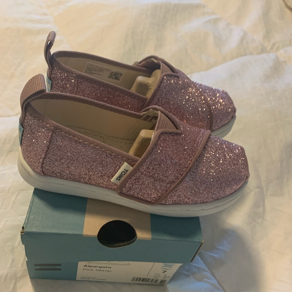Brand new toddler girl Toms